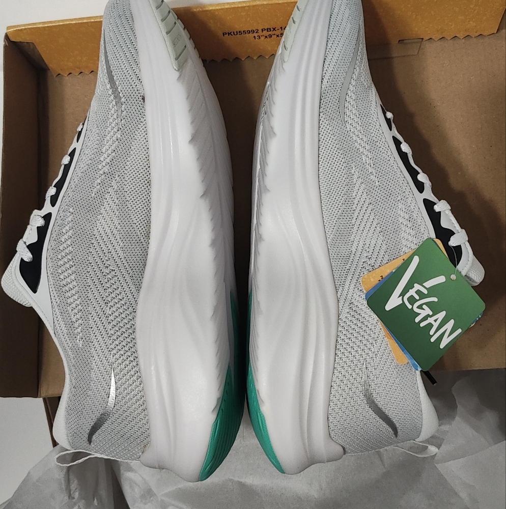 Skechers Light Gray and White Sneakers - Picture 4 of 10